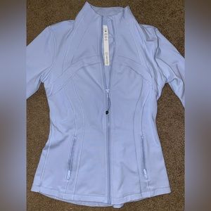 light blue lululemon full zip, women’s size 8